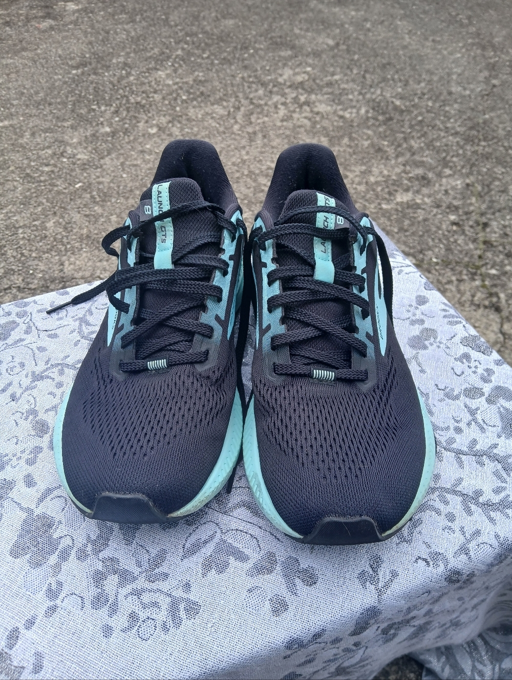 💗Brooks Women's Size 9 Black and Aqua/Lite Blue Running Sneakers - Picture 2 of 10